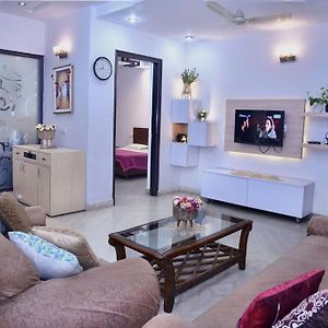 Stay Royal Bed & Breakfast
